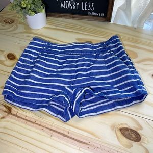 Womens vineyard vines shorts size 6